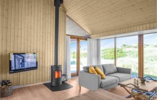 Five-Bedroom Holiday Home In Lokken - 8