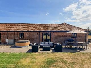 Summer House Stables - Catfield - 9