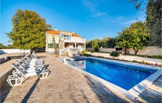 Beautiful Home In Polaca With Wifi - Polača - 2