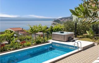 Amazing Home In Omis With Jacuzzi - Omiš - 0