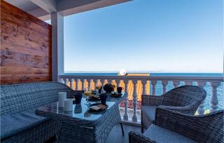 Beautiful Apartment In Prigradica - Prigradica - 4