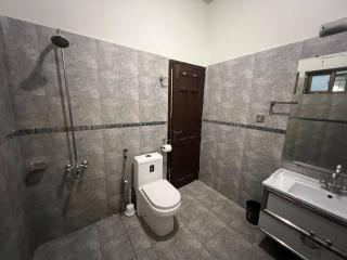 Charming Upper level retreat - Islamabad - 4