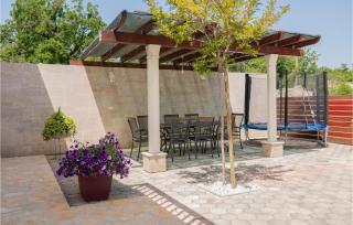 Amazing Home In Poljica Imotska - Margete - 9