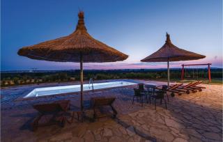 Lovely Home In Pakostane With Jacuzzi - Pakoštane - 4
