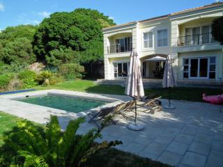 Luxury Family Villa Near Beach with Grill and Workspace - Cidade Do Cabo - 0