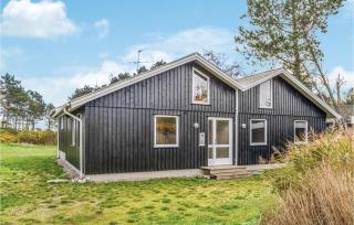 Four-Bedroom Holiday Home In Ebeltoft - Ebeltoft - 1