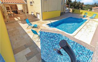 Stunning Apartment In Pula With Wifi - Pula - 5