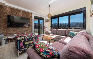 Stunning Home In Ornice - - 8
