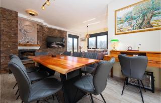 Stunning Home In Ornice - - 5