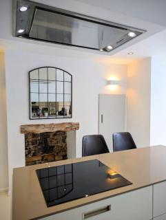 Luxury 18th Century Stone Built Cottage - Lower Bentham - 4