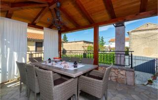 Gorgeous Home In Polje With Wifi - Polje - 8