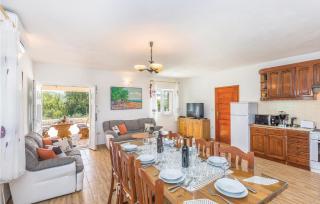 Beautiful Home In Grubine - Grubine - 4