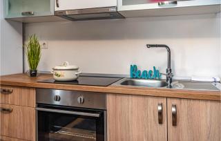 1 Bedroom Amazing Home In Zelengrad - Zelengrad - 4