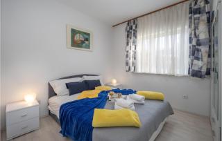 Nice Apartment In Malinska With Wifi - 3