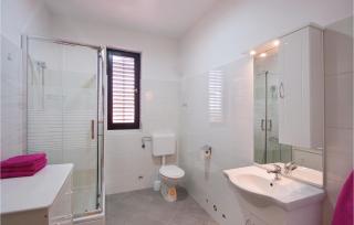 1 Bedroom Lovely Apartment In Pula - 1