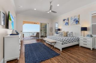 Beachfront 5BR: Heated Pool, Spa, Elevator, Views - Fort Myers Beach - 3