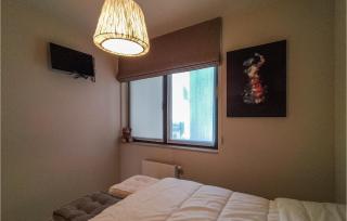 Cozy Apartment In Oostende With Wifi - 2