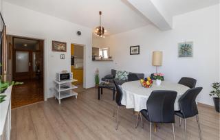 Awesome Apartment In Novi Vinodolski - Novi Vinodolski - 7