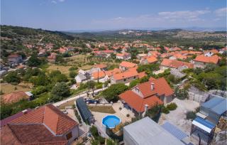 One-Bedroom Holiday Home In Nerezisca - Nerežišća - 2