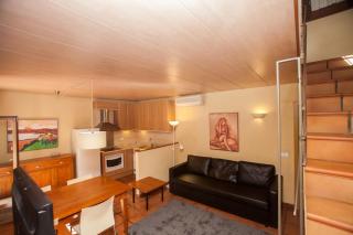 Gardens of Roman wall host ONYARAPARTMENTS - Girona - 5