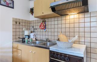 Gorgeous Apartment In Pula With Wifi - Pula - 2