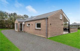 4 Bedroom Awesome Home In Vinderup - Vinderup - 1