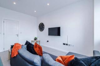 Stunning 2-Bedroom Apartment in Bolton - 0