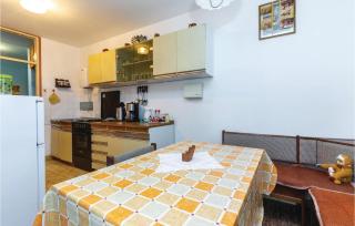 Nice Apartment In Novi Vinodolski - Novi Vinodolski - 8