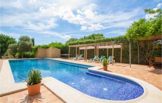 4 Bedroom Cozy Home In Marratxí - 1