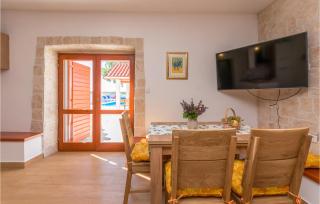 Lovely Home In Stankovci - 9