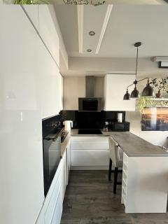 Modern Flat Prime Location 43 - 2