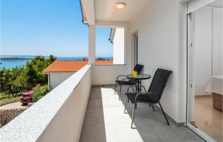 2 Bedroom Nice Apartment In Banjol - Banjol - 4