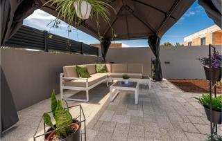 Awesome Home In Zaton With Wifi - Zaton - 2