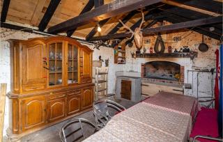 3 Bedroom Amazing Apartment In Jasenice - Jasenice - 5