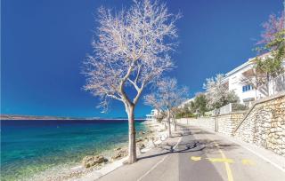 Stunning Apartment In Selce With Wifi - 1