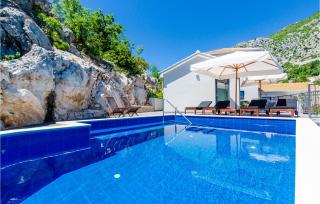 Four-Bedroom Holiday Home In Zaton - Zaton - 1