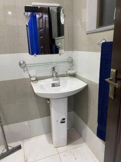 1 Bed Luxurious Apartment - Rawalpindi - 7