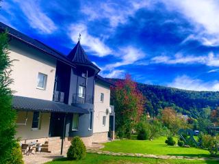 Good House Yaremche - Yaremche - 7