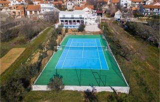 Cozy Home In Cista Velika With Wifi - 0