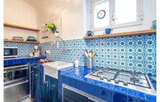 Beautiful Apartment In Raito With Wifi - Albori - 6