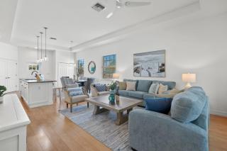Inn-2-Blue: Poolside Fun & Beach Walks Await! - Fort Myers Beach - 8