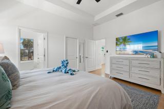 Inn-2-Blue: Poolside Fun & Beach Walks Await! - Fort Myers Beach - 6