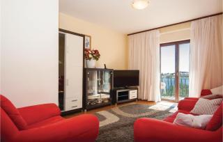 Three-Bedroom Apartment In Brodarica - Brodarica - 9