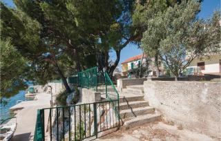 Three-Bedroom Apartment In Brodarica - Brodarica - 2