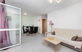 Beautiful Apartment In Cizici With Wifi - Čižići - 2
