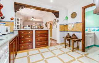 Stunning Home In Aguilar De La Frontera - Aguilar - 6