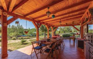 5 Bedroom Awesome Home In Ledenice - Ledenice - 3