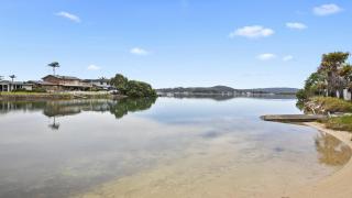 Island Poolside Getaway - Waterfront On St Huberts - Daleys Point - 2