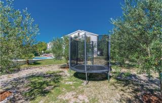 Nice Apartment In Krk With Wifi - Vrh - 4