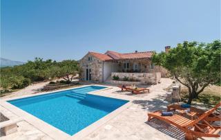 Lovely Home In Postira - Postira - 9